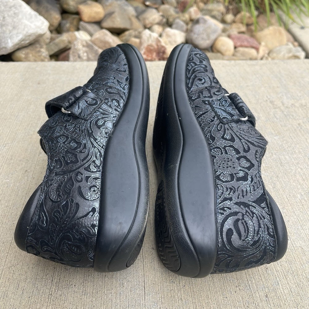 Alegria Jolene Black Embossed Floral Leather Clogs Shoes JOL-429 Womens 38 US 8 - Picture 5 of 10